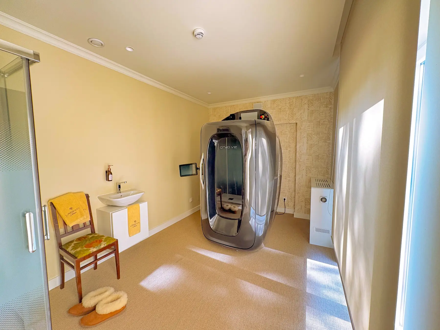 Advanced recovery technology at Longevity Clinic Cascais